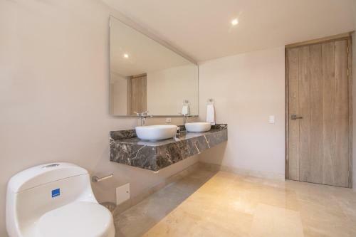 9 Bedroom Apartment With Jacuzzi In Old City