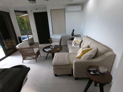 Villa Mi Casita, Ideal For Couples, Ocean View.