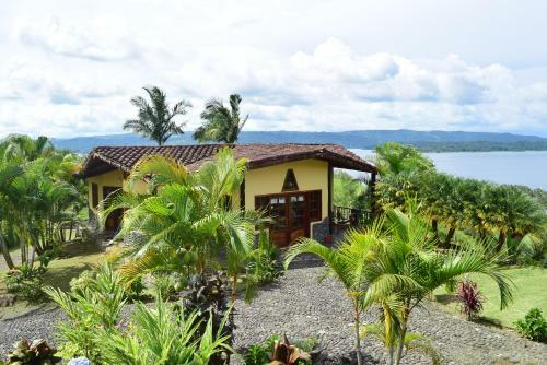 Pie In The Sky 2 Luxury Home With Amazing Views!!!