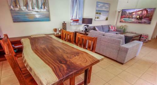 Big Private Home With Pool In Surfside - A Short Walk From The Beach