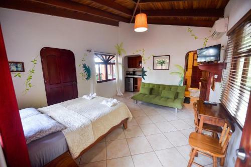 Marea Brava Hotel & Villas Jaco Cr