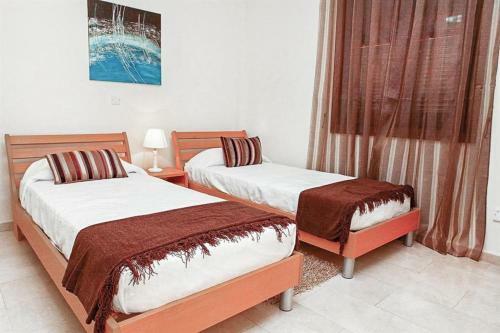 Villa In Kouklia Sleeps 6 Includes Swimming Pool Air Con And Wifi