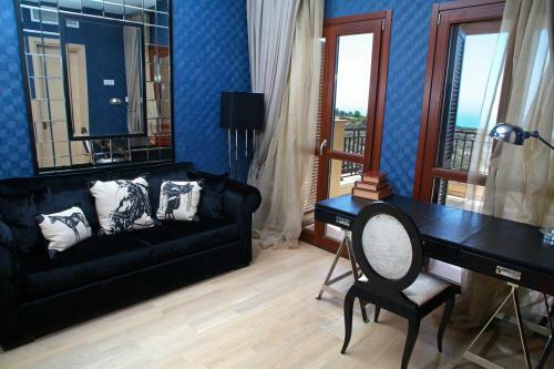Villa In Kouklia Sleeps 8 With Pool And Wifi