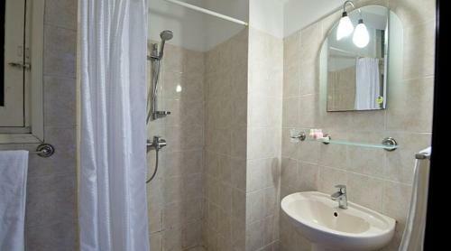Kyrenia British Harbour Hotel