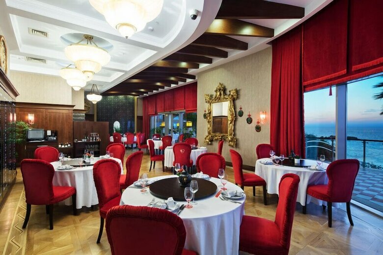 Merit Royal Premium Hotel Casino & Spa