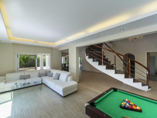 Villa Meneou Seaside Mansion 7