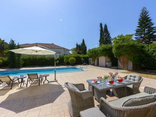Villa Meneou Seaside Mansion 7