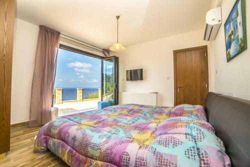 Pachyammos Villa Sleeps 8 With Pool And Air Con