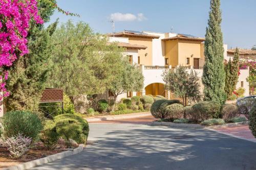 Zephyros 2 Bed Apartment Aphrodite Hills