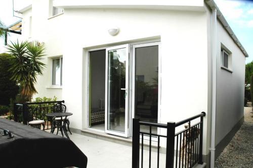 Pegeia Villa Sleeps 6 With Pool And Air Con