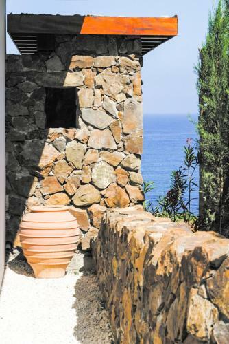 Pomos Villa Sleeps 8 With Pool And Air Con