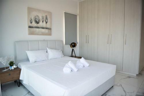Travertine Cove Villa