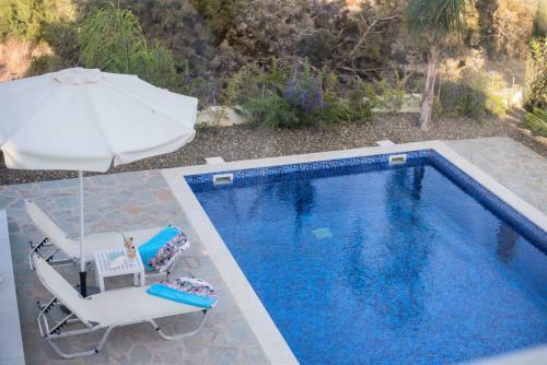 Travertine Cove Villa