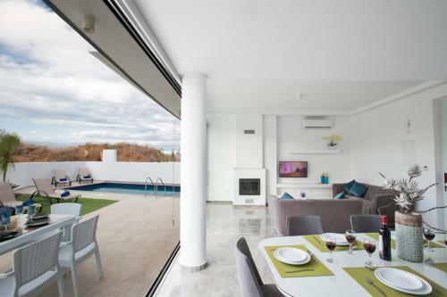 Oli Vine Villas