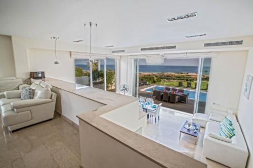 Villa In Protaras Sleeps 8 Includes Swimming Pool And Air Con 8