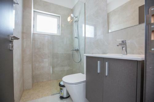 Villa In Protaras Sleeps 8 Includes Swimming Pool And Air Con 2