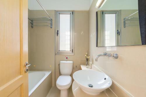Villa In Giolou Sleeps 6 With Pool And Air Con