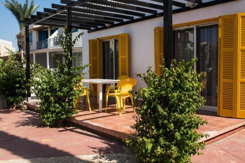 Stay Pernera Villa
