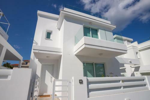 Villa Ioli Green Bay Protaras