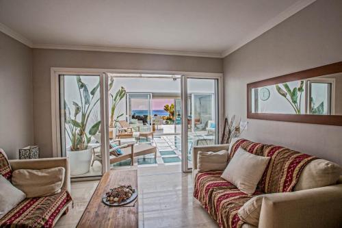 Villa In Protaras Sleeps 10 Includes Swimming Pool And Air Con 7 6