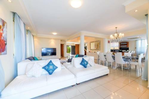 Royal Beachfront Villa