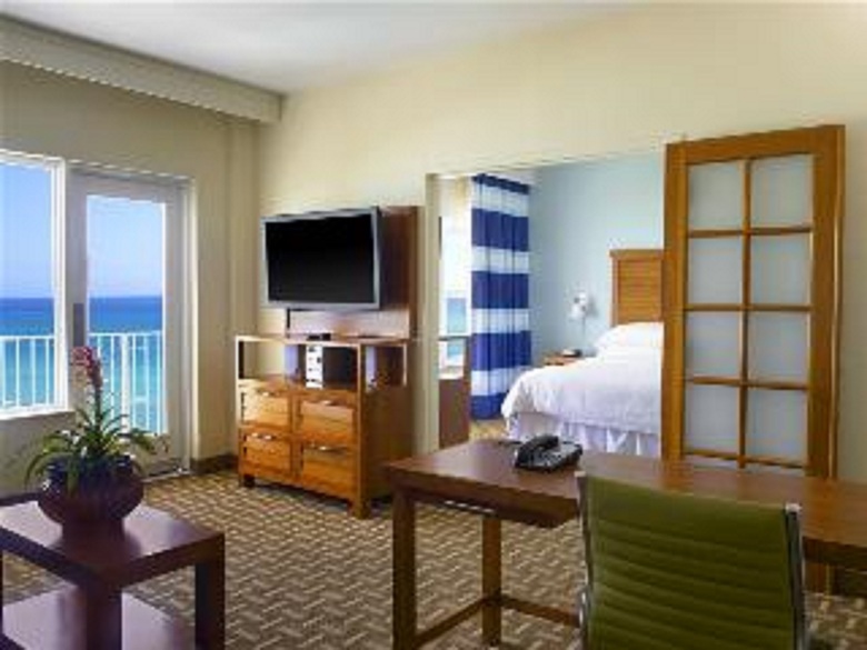 Hotel Radisson Resort Miami Beach