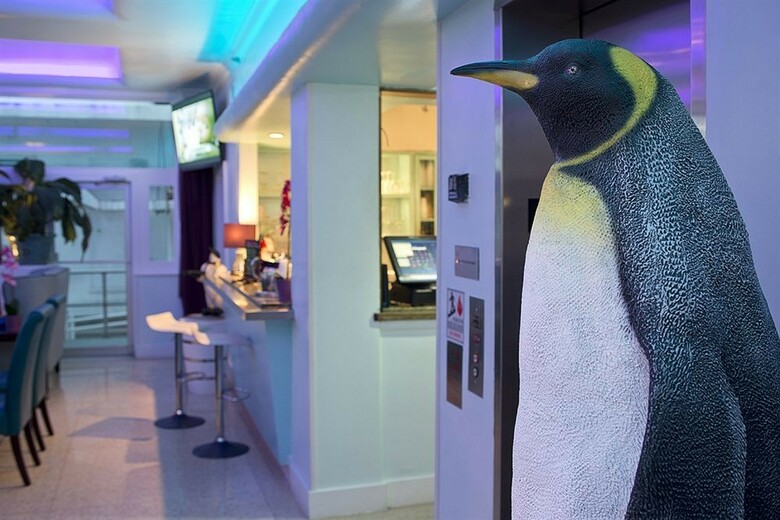 Penguin Hotel