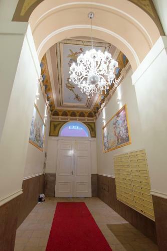 Modern Apartment Pricna 4