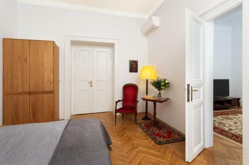 Hip Apartments At Jewish Quarter