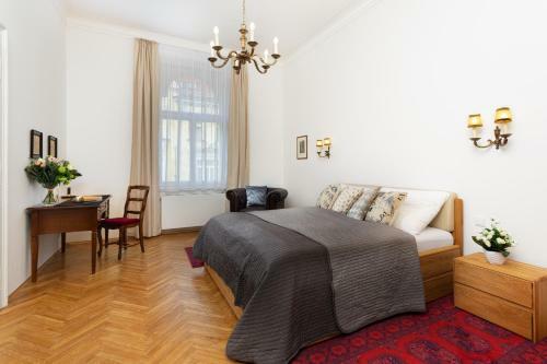 Hip Apartments At Jewish Quarter