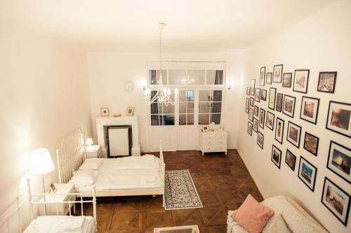 Apartment Astronomical Clock