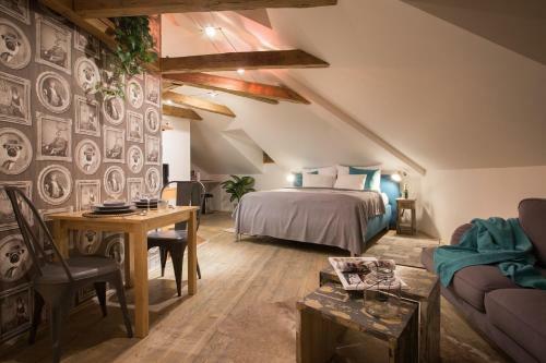 Apartamento Old Town Boho-chic Attic With Hanging Chair