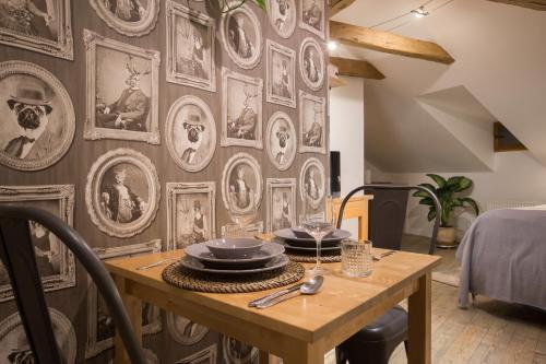 Apartamento Old Town Boho-chic Attic With Hanging Chair