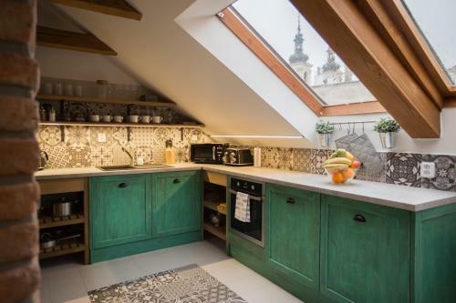 Apartamento Old Town Boho-chic Attic With Hanging Chair
