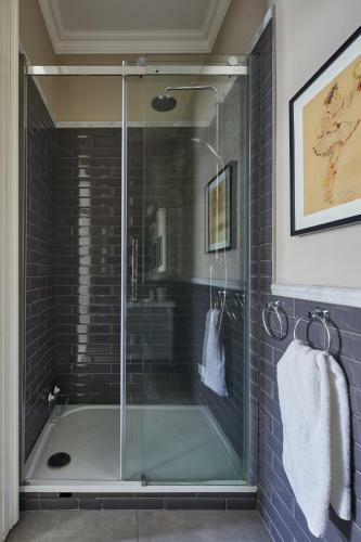 Homey Apartment In Lesser Town By Prague Days