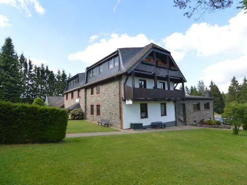 Luxurious Holiday Home In Kalterherberg With Sauna
