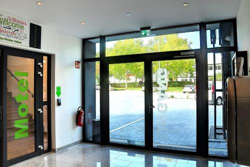 Hotel Motel Am F�rfelder Schloss
