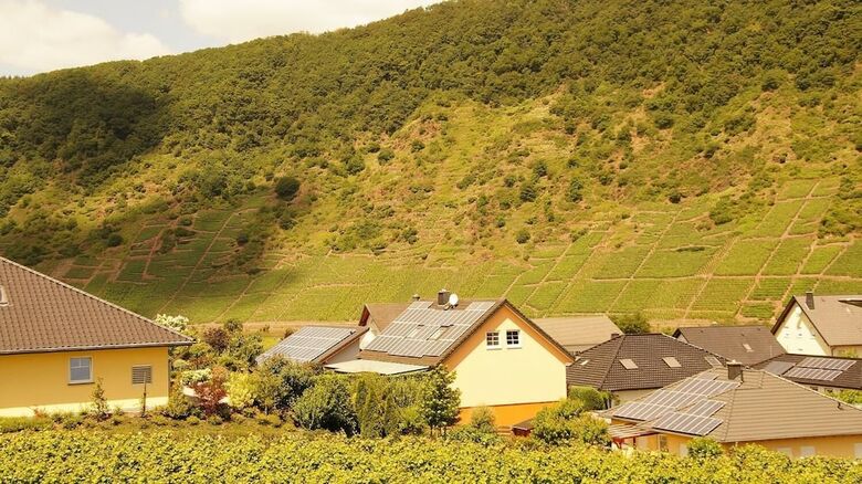 Winzerhotel Und Restaurant Zum Moselstrand