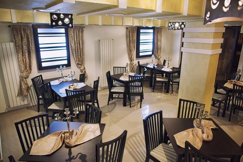 Hostal Pensiunea Contour