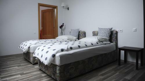 Hotel Pension Verona Airport