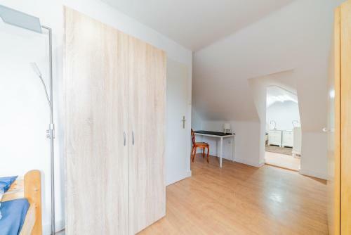 Id 6894 - Private Apartment