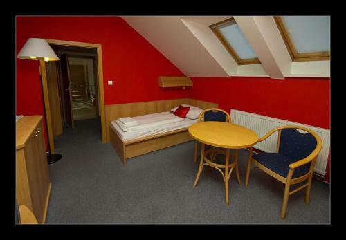 Hotel Imos