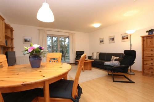 Apartamento Ferienwohnungen Im Reetdachhaus_ D