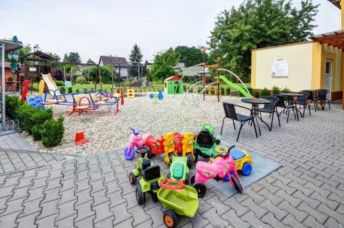 Hostal Hostinec A Penzion U Sv. Mikul�?e