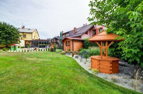 Hostal Hostinec A Penzion U Sv. Mikul�?e