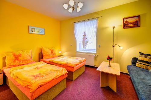 Hostal Hostinec A Penzion U Sv. Mikul�?e