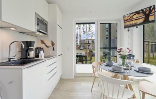 Awesome Apartment In Lembruch/d�mmer See W/ 2 Bedrooms