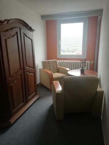 Hostal Tws Pension An Der B1