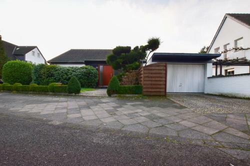 Beautiful 6 Room Villa With Garden