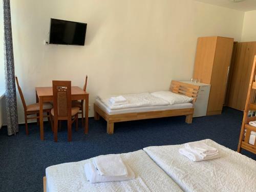 Hostal Mikulov Inn - Penzion Zem?